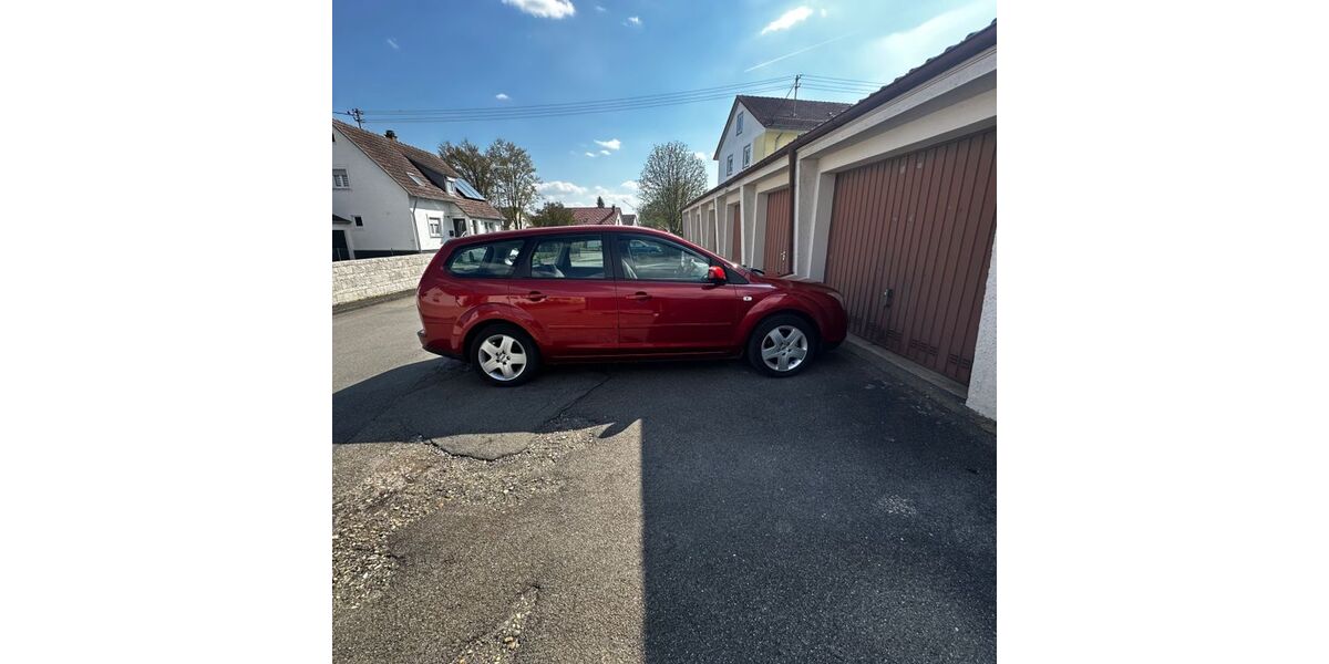 Ford Focus 172.000 km 2.390 &euro; Munderkingen 89597