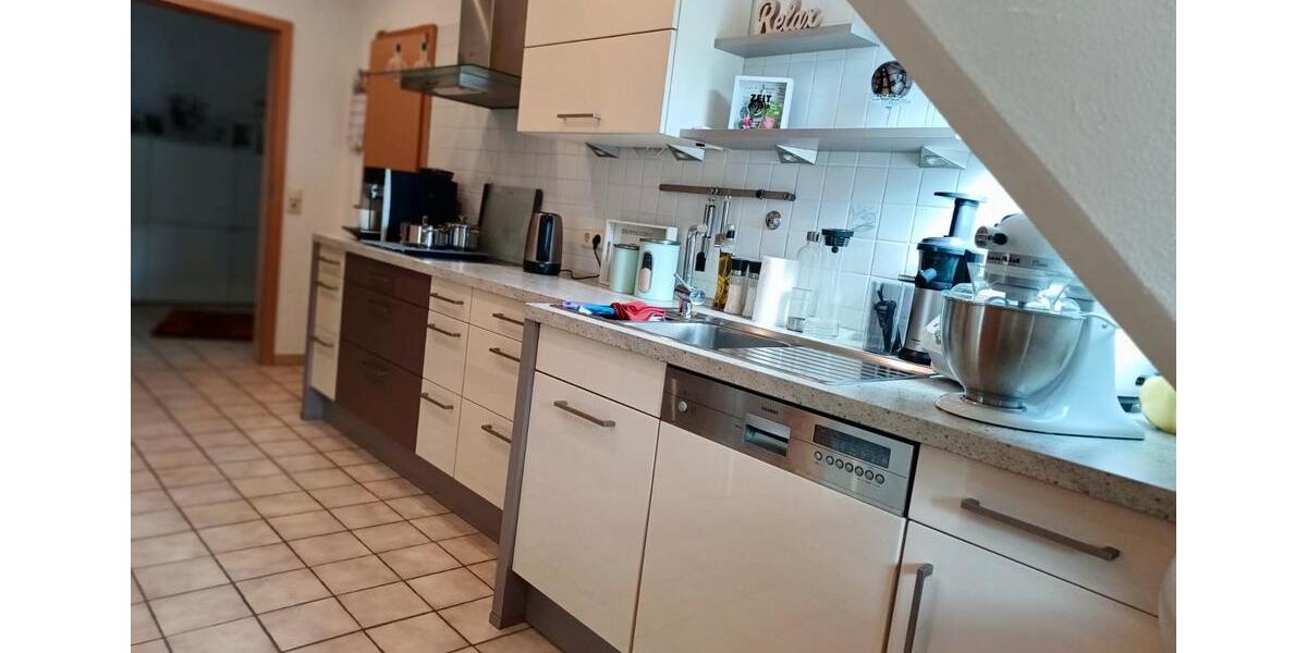 Einfamilienhaus Netphen - 2 Zimmer, 121 m&sup2;, 990&euro; | Angebot:26267434