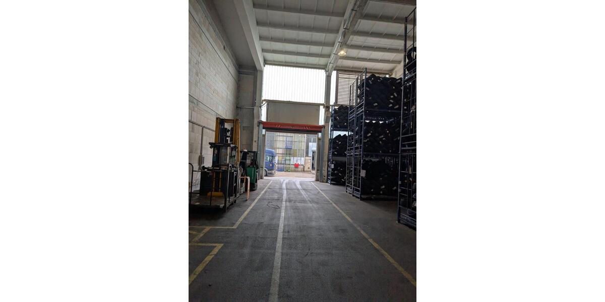 Gewerbehalle in Bernau bei Berlin – flexibel nutzbar zimmer