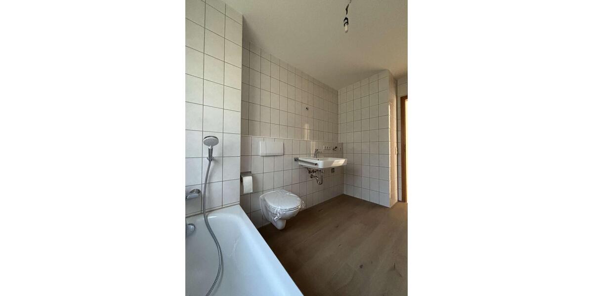Erdgeschoßwohnung Kaufbeuren - 2.5 Zimmer, 69 m&sup2;, 715&euro; | Angebot:25512899