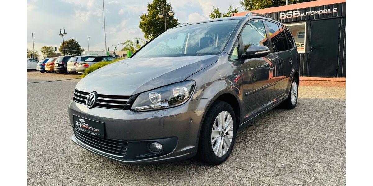 VW Touran 124.300 km 9.499 &euro; Bersenbrück 49593