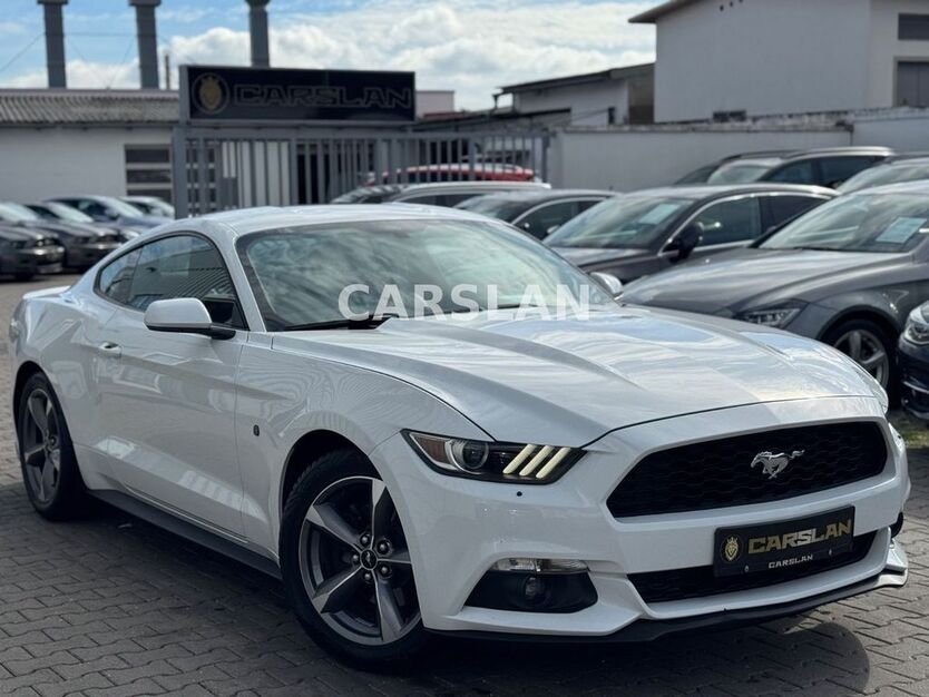 Ford Mustang 50.000 km 22.998 € Worms 67547