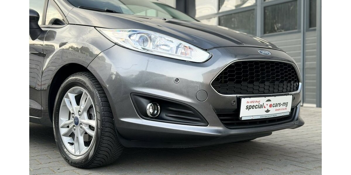 Ford Fiesta Celebration / Automatik / Klima 59.900 km 10.990 &euro; Mönchengladbach 41066