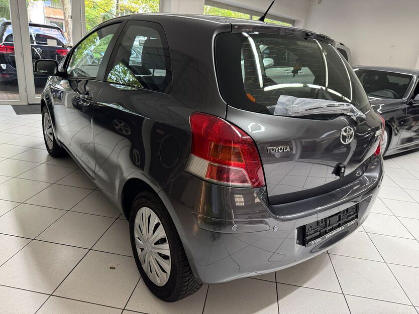 Toyota Yaris 110.000 km 6.699 € NEU ISENBURG 63263