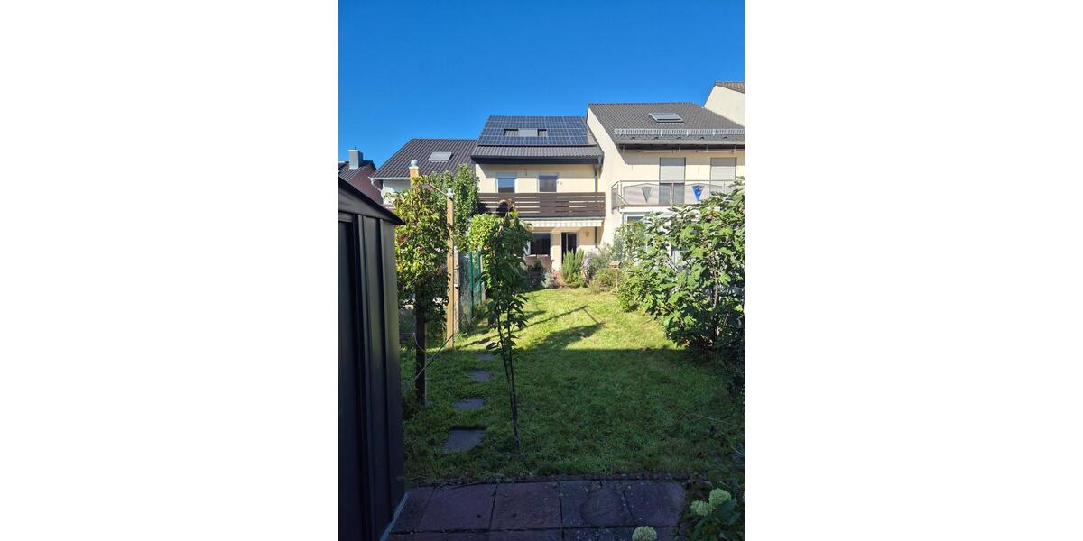 Familienfreundliches, modernisiertes (A+) Reihenhaus mit Garten 7 zimmer