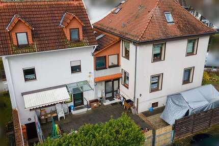 Gelegenheit mit viel Potenzial: Zwei Häuser - ein Preis EFH mit Wohnhauserweiterung 9 zimmer