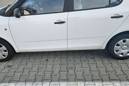 Skoda Fabia 105.000 km 1.900 &euro; Kelsterbach 65451