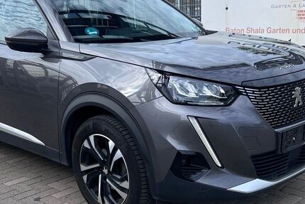 Peugeot 2008 180.000 km 10.900 &euro; Essen 45356