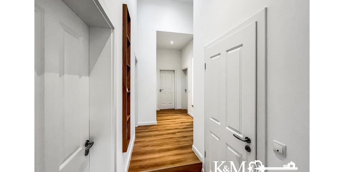 Dachgeschoßwohnung Andernach - 4 Zimmer, 135 m&sup2;, 1.820&euro; | Angebot:26349310