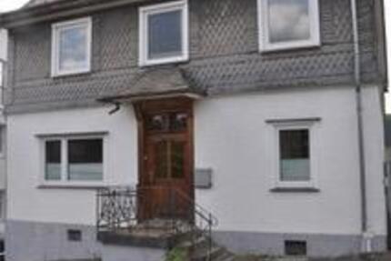 Haus Schmallenberg - 5 Zimmer, 135 m&sup2;, 380.000&euro; | Angebot:26778738
