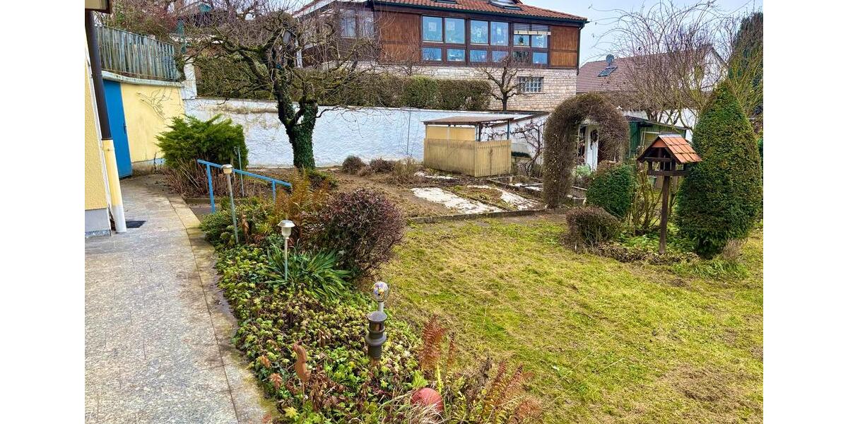 Einfamilienhaus Ochsenfurt - 8 Zimmer, 185 m&sup2;, 449.000&euro; | Angebot:26228698