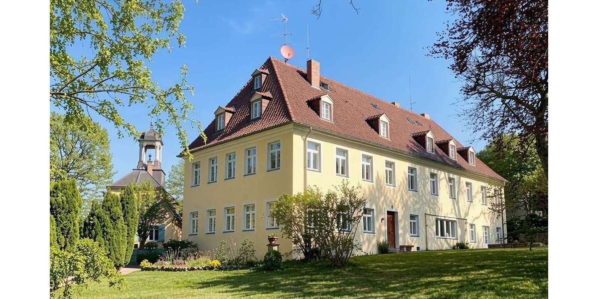 Etagenwohnung Radebeul - 3 Zimmer, 120 m&sup2;, 1.350&euro; | Angebot:27450500