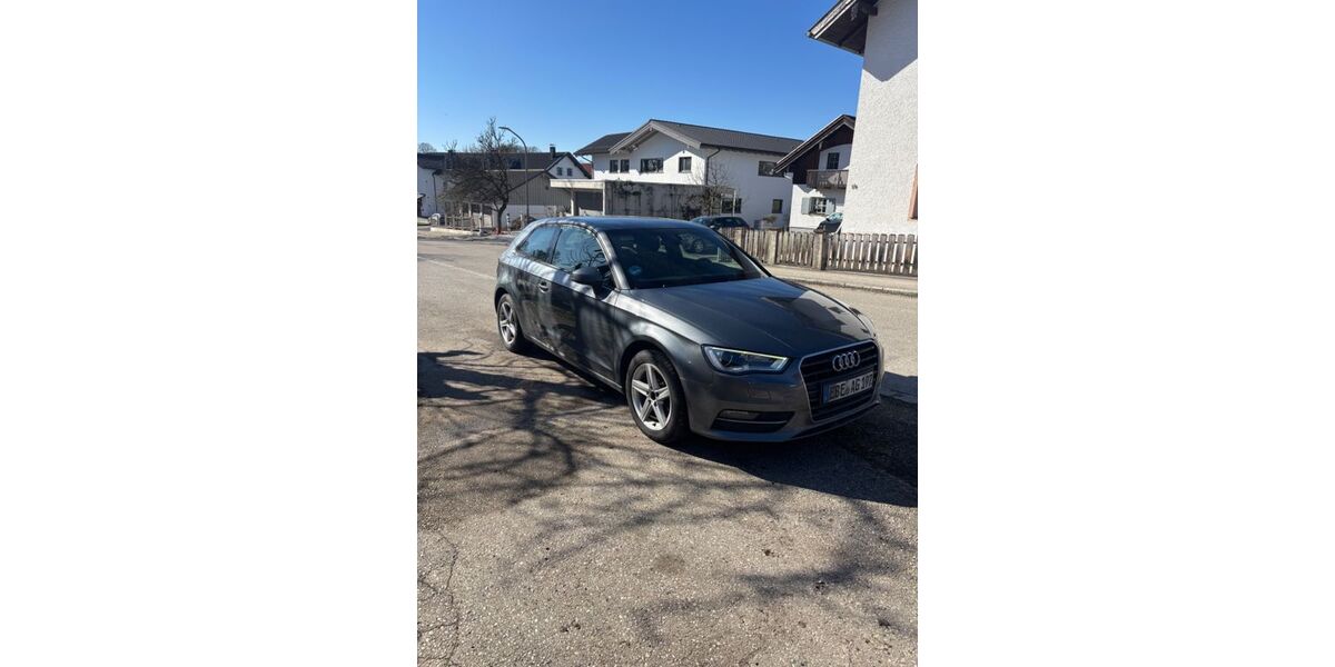 Audi A3 165.500 km 8.800 &euro; Steinhöring 85643