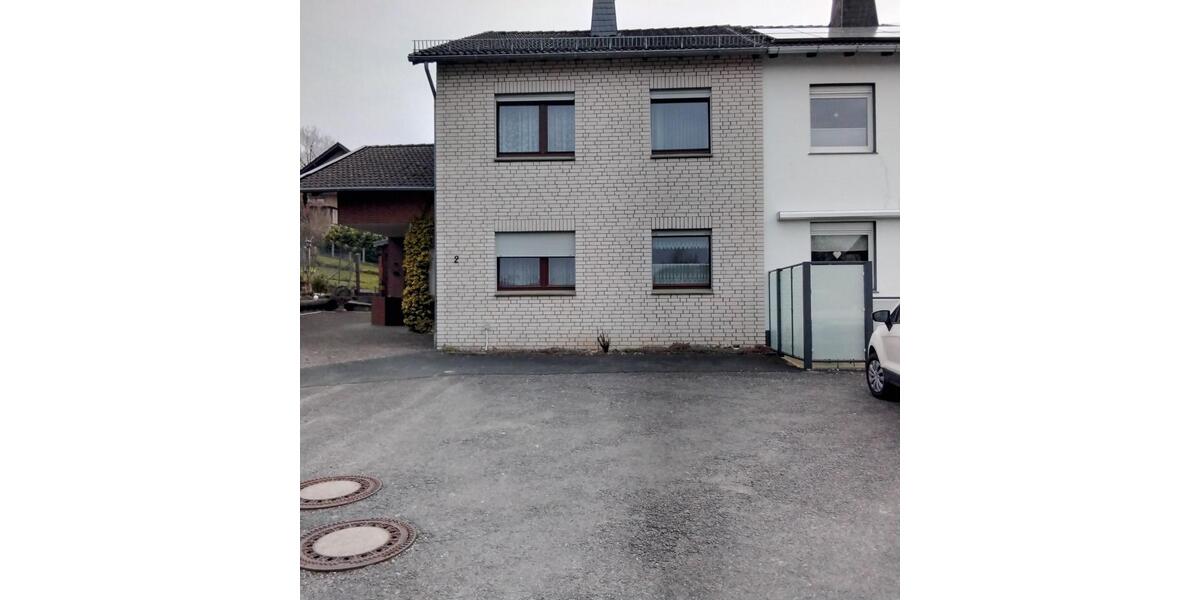 Doppelhaushälfte Brakel - 5 Zimmer, 160 m&sup2;, 184.000&euro; | Angebot:25611965