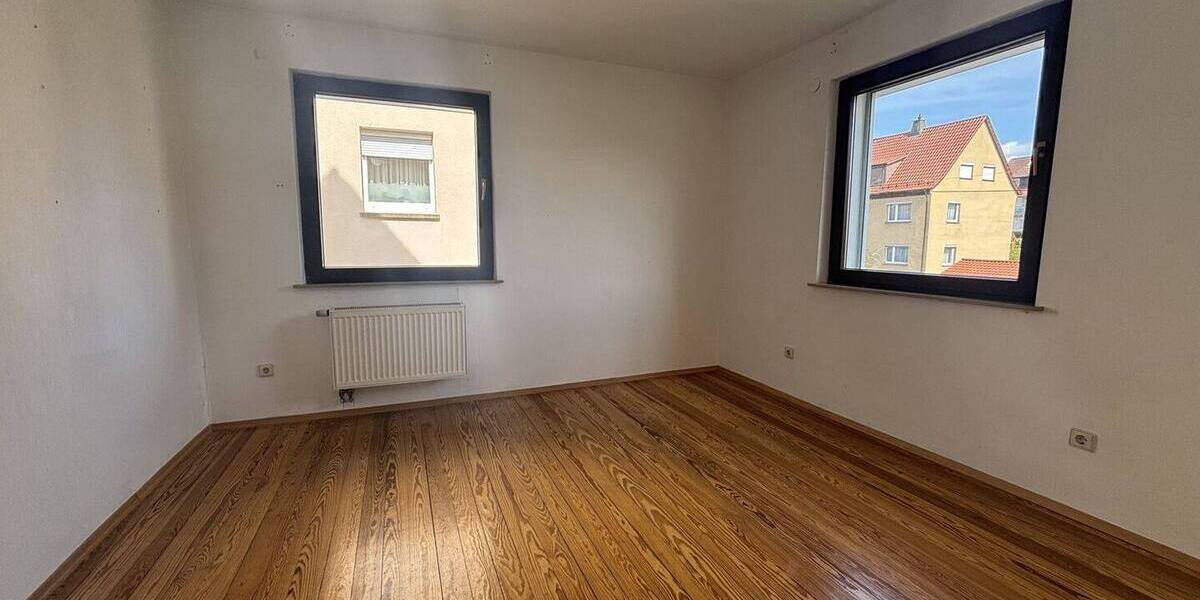 Doppelhaushälfte Stuttgart Luginsland - 6 Zimmer, 120 m&sup2;, 1.800&euro; | Angebot:26474790