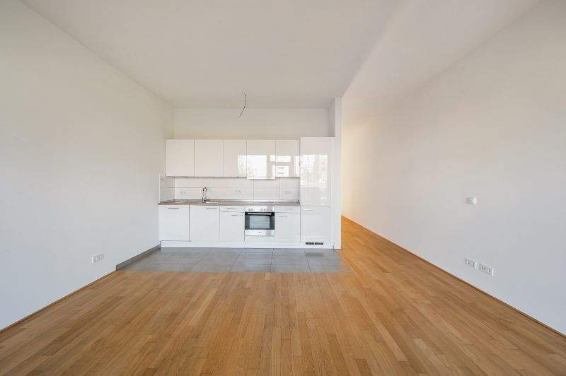 Etagenwohnung Bremen Handelshäfen - 3 Zimmer, 84 m&sup2;, 1.350&euro; | Angebot:25815465