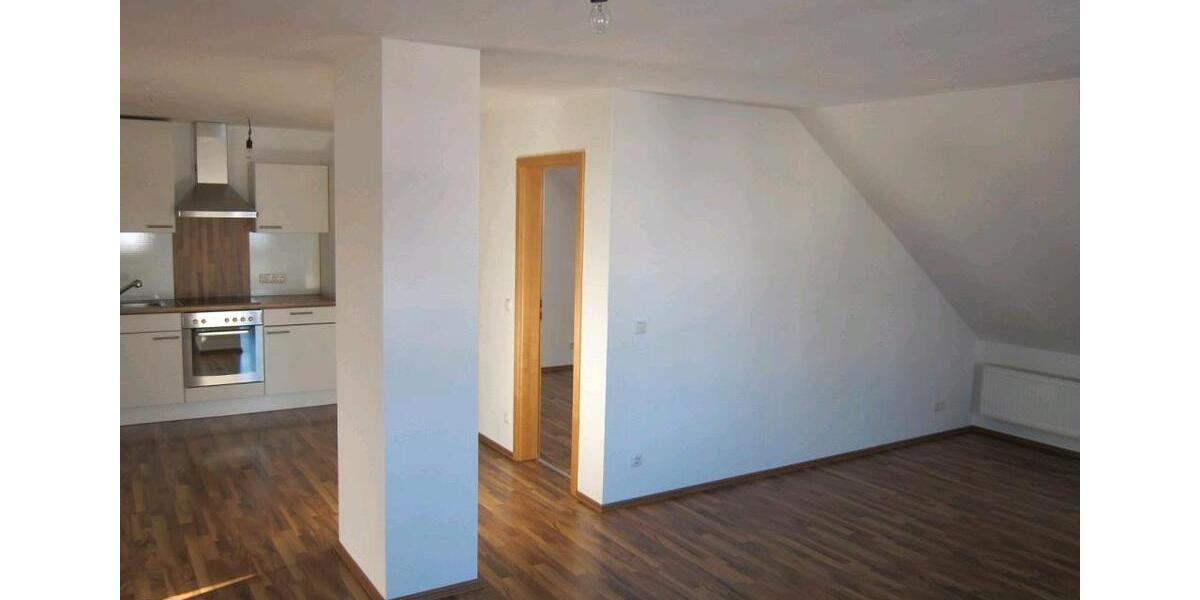 Dachgeschoßwohnung Taufkirchen (Vils) - 2.5 Zimmer, 55 m&sup2;, 610&euro; | Angebot:25321386