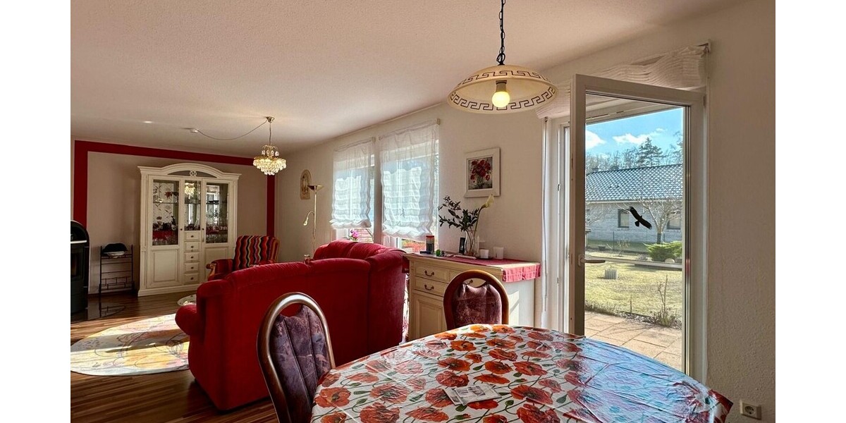 HORN IMMOBILIEN ++ modernes Einfamilienhaus mit Photovoltaikanlage, Garage und Terrasse in Torgelow - Einfamilienhaus Torgelow | Angebot:26974635