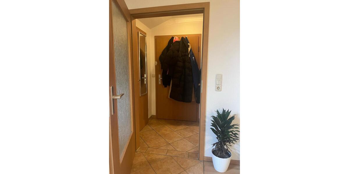 Dachgeschoßwohnung Waren (Müritz) - 2 Zimmer, 64 m&sup2;, 670&euro; | Angebot:26325872