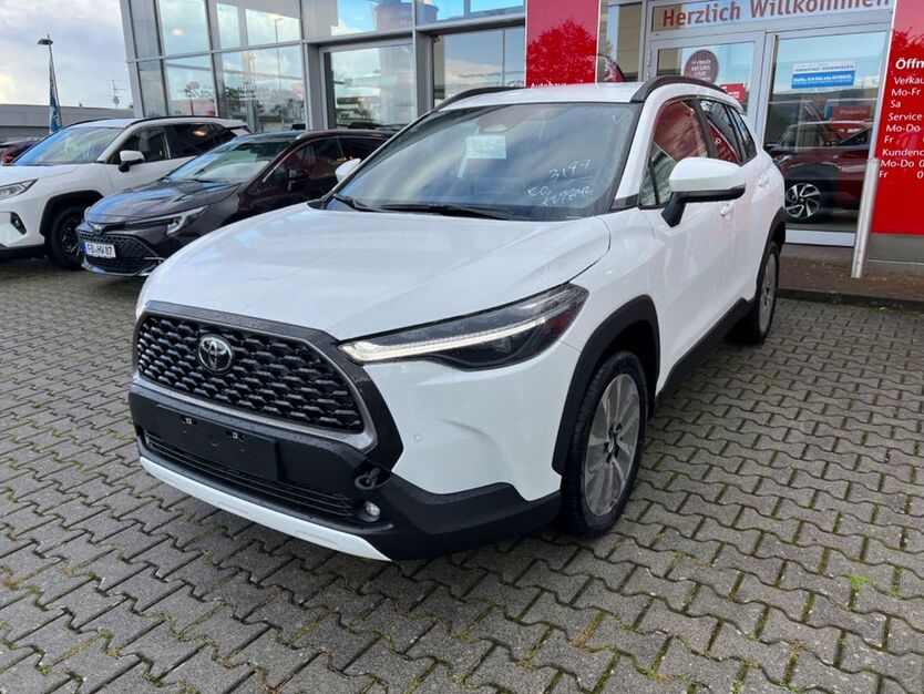 Toyota Corolla Cross 6.500 km 33.970 € Friedberg 61169