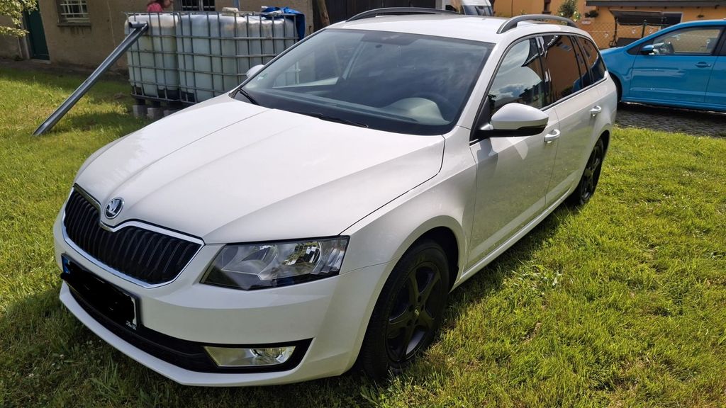 Skoda Octavia 95.000 km 8.999 &euro; Callenberg 09337