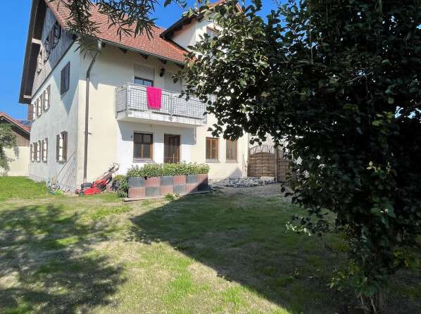 Etagenwohnung Osterhofen - 3 Zimmer, 80 m&sup2;, 184.000&euro; | Angebot:23189042