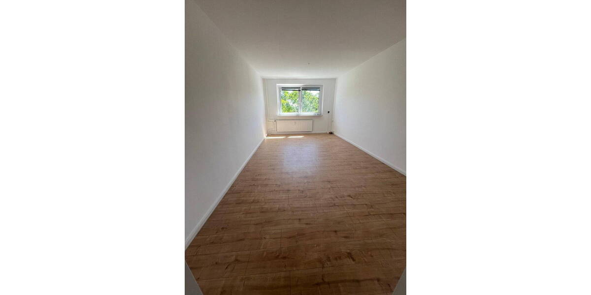 Etagenwohnung Neubrandenburg Datzeberg - 3 Zimmer, 69 m&sup2;, 650&euro; | Angebot:26434534