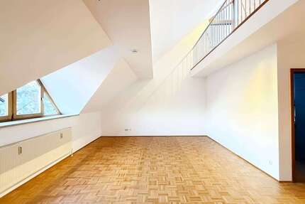 Wohnung zum Mieten in Fürstenfeldbruck 1.395 € 93 m² 2.5 zimmer