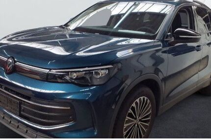 VW Tiguan 24.369 km 30.444 &euro; Berlin 10709