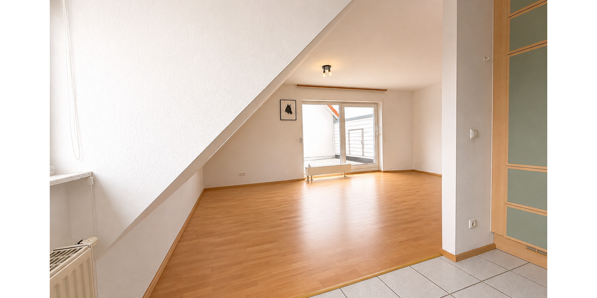 *Schöne DG-Maisonnette-Wohnung mit Fernblick* - Maisonettenwohnung Hofheim am Taunus | Angebot:27003356