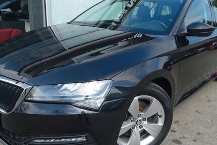 Skoda Superb 59.566 km 18.990 &euro; Nauen 14641