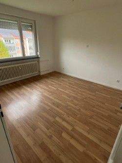Familienfreundliche Wohnung mit Balkon in Würzburg Sanderau 4 zimmer