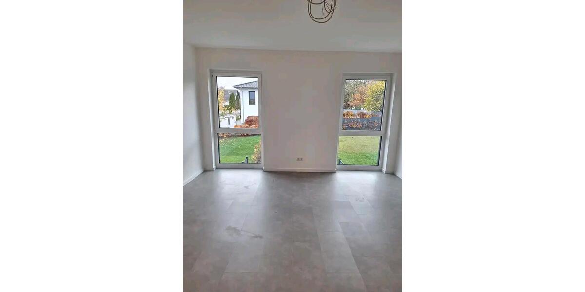 Schönes, geräumiges Haus mit 3 Zimmern 3 zimmer