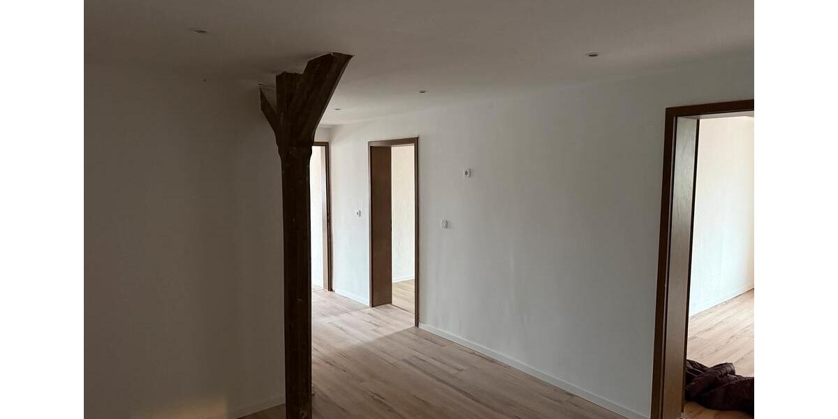 Etagenwohnung Willebadessen - 6 Zimmer, 130 m&sup2;, 1.100&euro; | Angebot:24663464