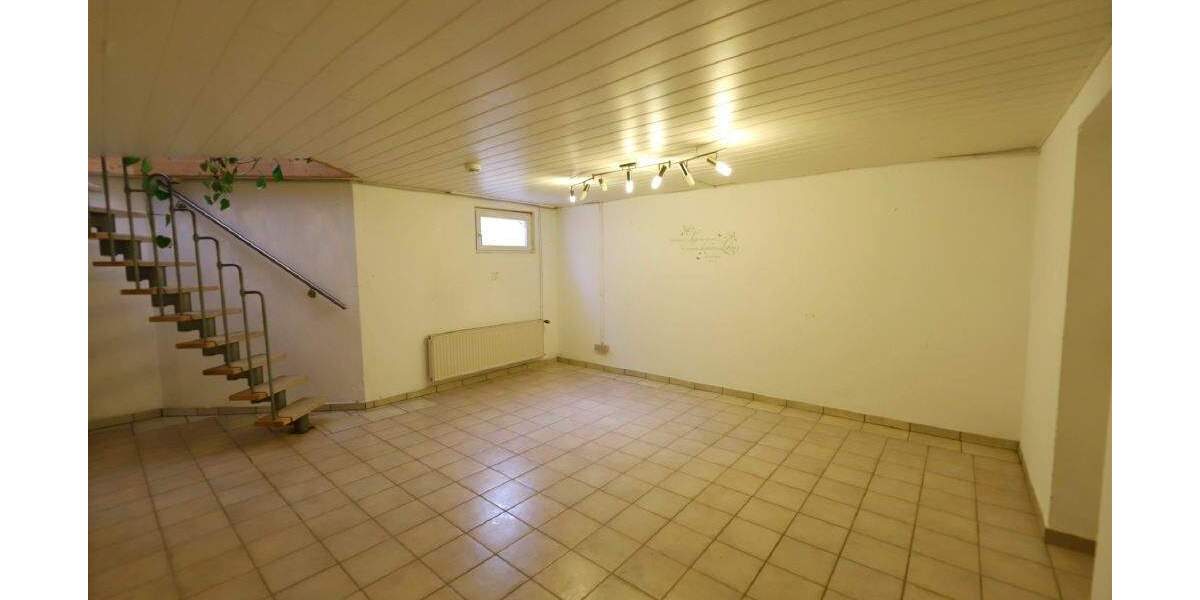Etagenwohnung Lage Waddenhausen - 3 Zimmer, 85 m&sup2;, 160.000&euro; | Angebot:24608152
