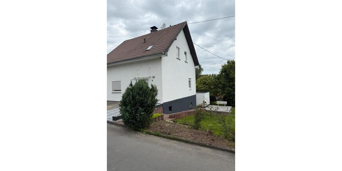 Mehrfamilienhaus, Wohnhaus Reichshof - 5 Zimmer, 135 m&sup2;, 275.000&euro; | Angebot:26906435