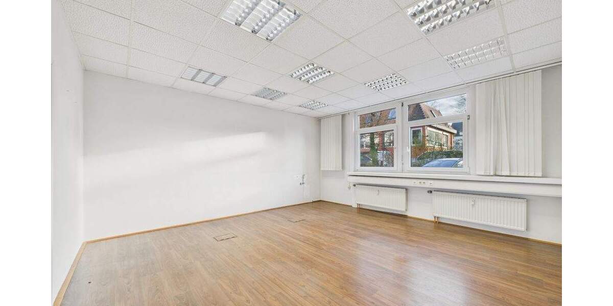 Helle Gewerbeeinheit im EG in zentraler Lage | Stellplätze verfügbar & separat anmietbar zimmer