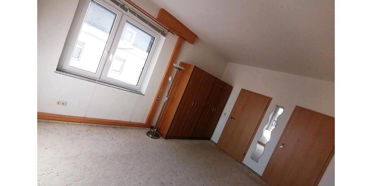 Mehrfamilienhaus, Wohnhaus München Schwabing-Freimann - 19 Zimmer, 300 m&sup2;, 117.500&euro; | Angebot:27096377