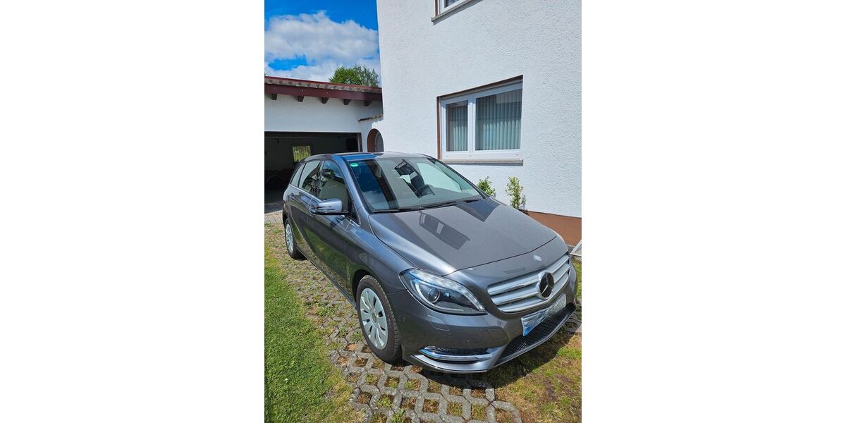 Mercedes-Benz B 200 97.000 km 12.800 &euro; Rabenau 35466