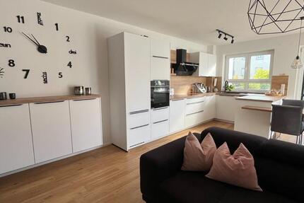 Moderne 3,5-Zimmer-Wohnung mit großer Terrasse und Tiefgarage 3.5 zimmer