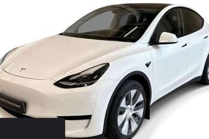Tesla Model Y 32.573 km 32.600 &euro; Hanau 63457