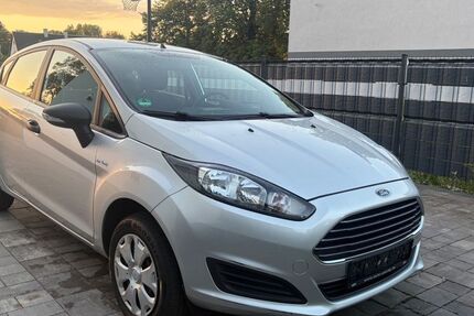 Ford Fiesta 106.426 km 3.900 &euro; Chemnitz 09114