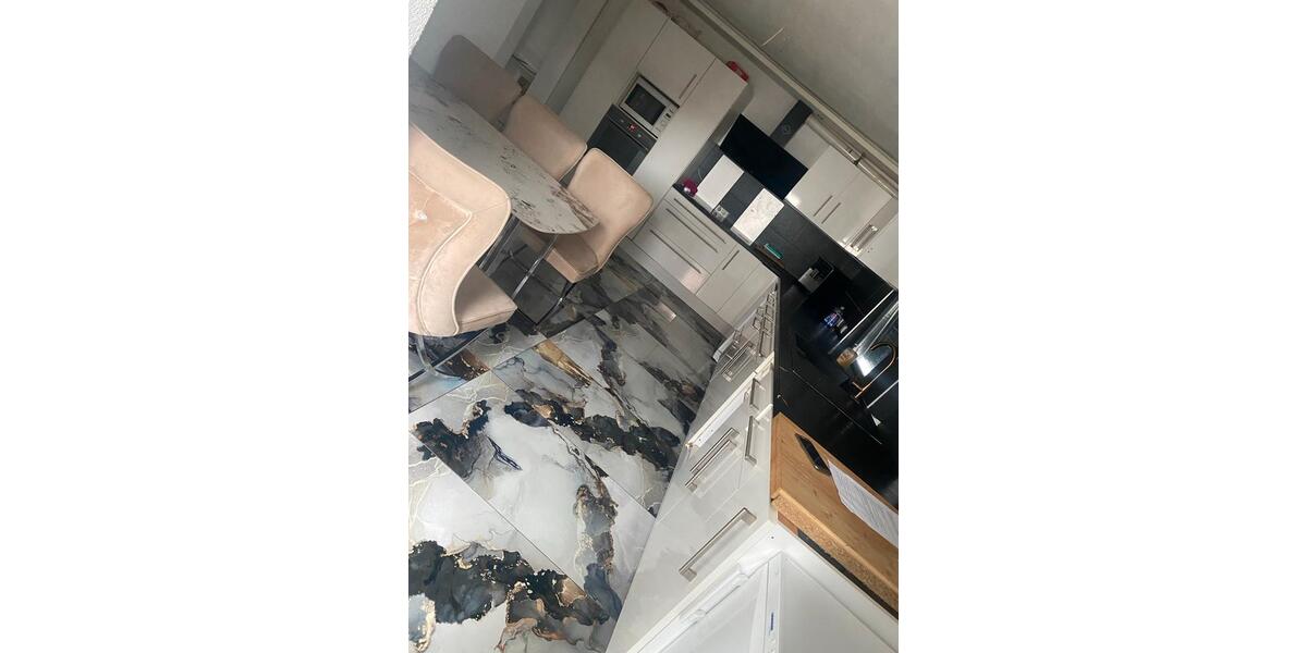 Einfamilienhaus Nürtingen - 6 Zimmer, 225 m&sup2;, 2.000&euro; | Angebot:26387440