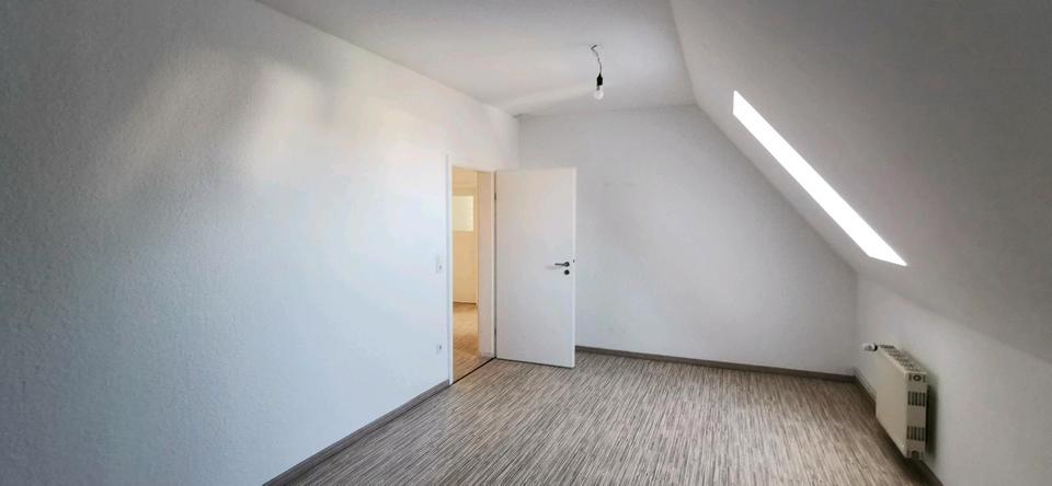 Etagenwohnung Lügde - 2 Zimmer, 80 m&sup2;, 450&euro; | Angebot:26372660