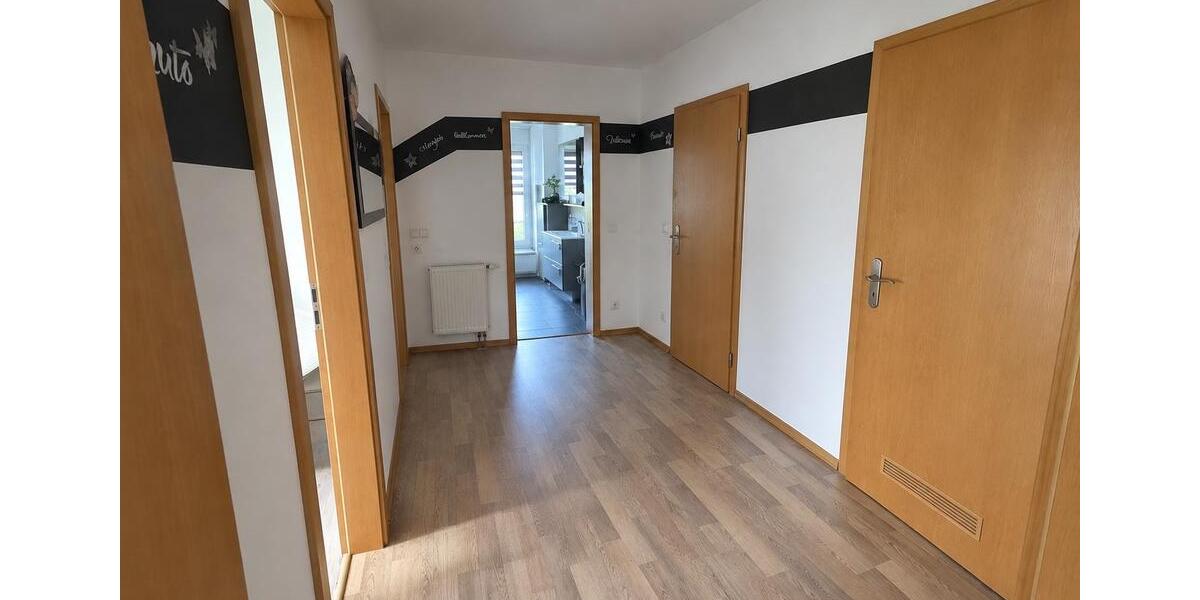 Etagenwohnung Oelsnitz (Erzgebirge) - 3 Zimmer, 70 m&sup2;, 104.980&euro; | Angebot:27432684