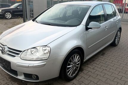 VW Golf 171.671 km 1.799 &euro; Fellbach bei Stuttgart 70736