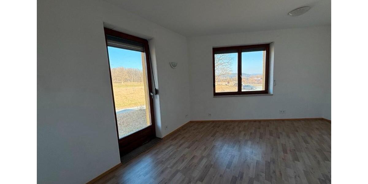 Etagenwohnung Mainleus - 2 Zimmer, 65 m&sup2;, 520&euro; | Angebot:26337864