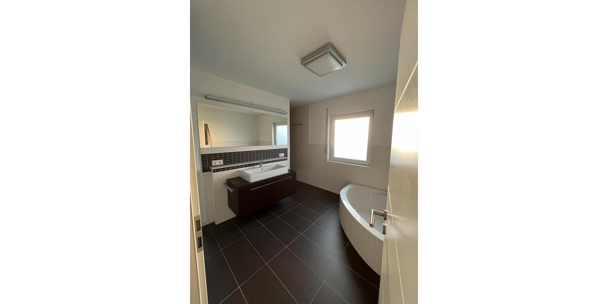 Einfamilienhaus Coburg - 6 Zimmer, 160 m&sup2;, 695.000&euro; | Angebot:26862332
