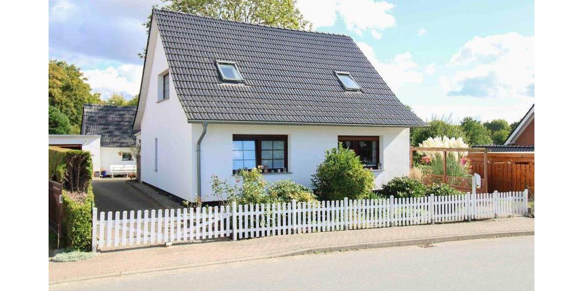 Ankommen im Familienglück in Kasnevitz - Kernsaniertes EFH nahe Putbus 4 zimmer