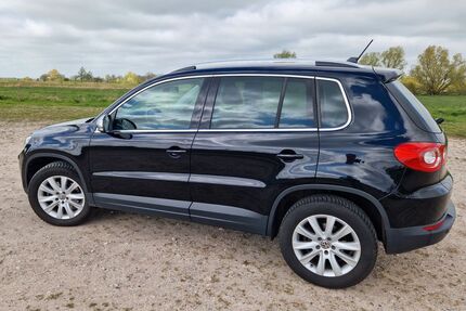 VW Tiguan 113.543 km 9.299 &euro; Schortens 26419